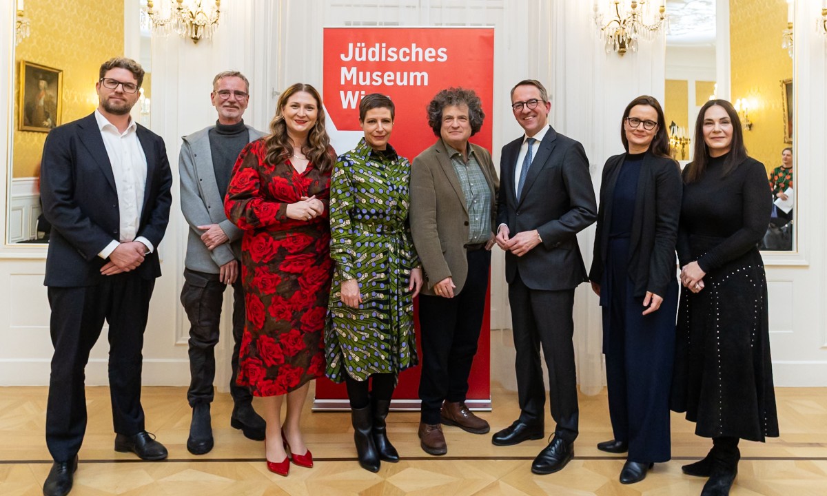 Gruppenbild der Redner bei der Eröffnungsveranstaltung.